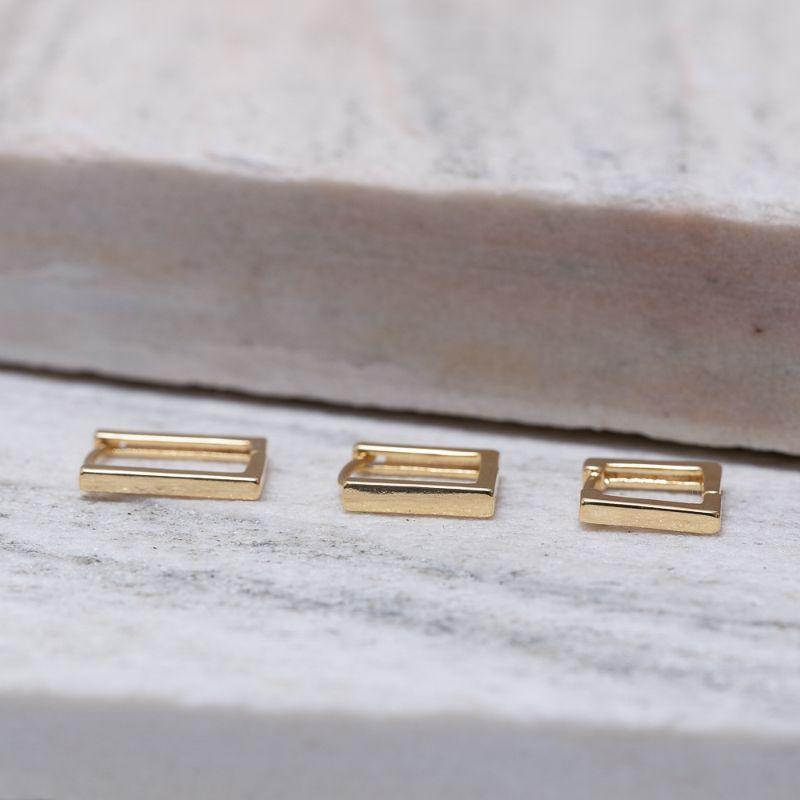 BRINCO ARGOLA M QUADRADA FINA BANHO OURO 18K