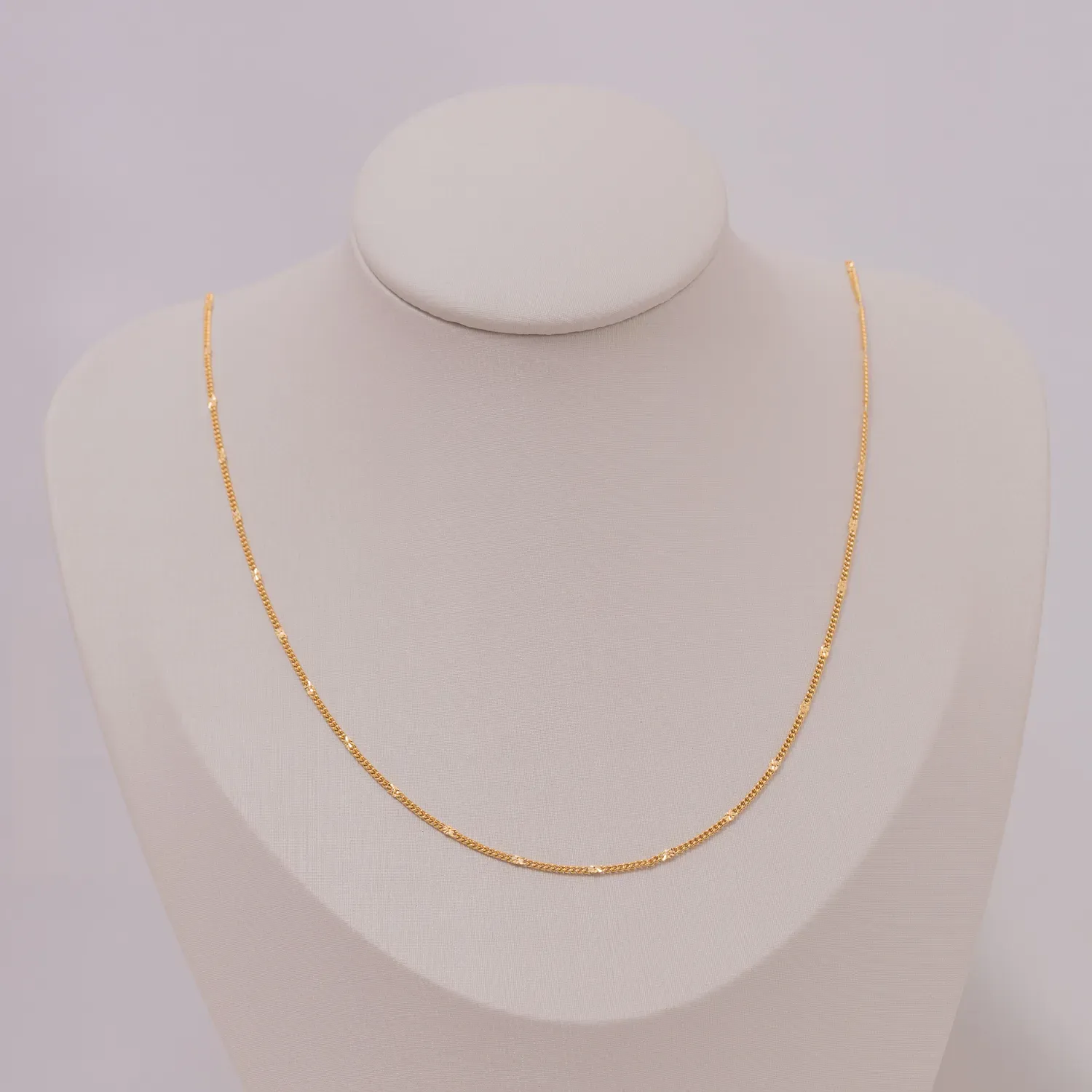 COLAR LONGO ELOS GRUMET E BOLINHAS DIAMANTADAS BANHO OURO 18K