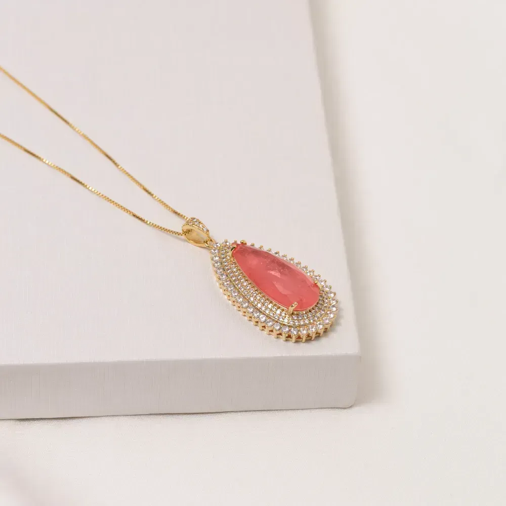 COLAR GOTA COM ZIRCÔNIAS E PEDRA SALMÃO G BANHO  OURO 18K