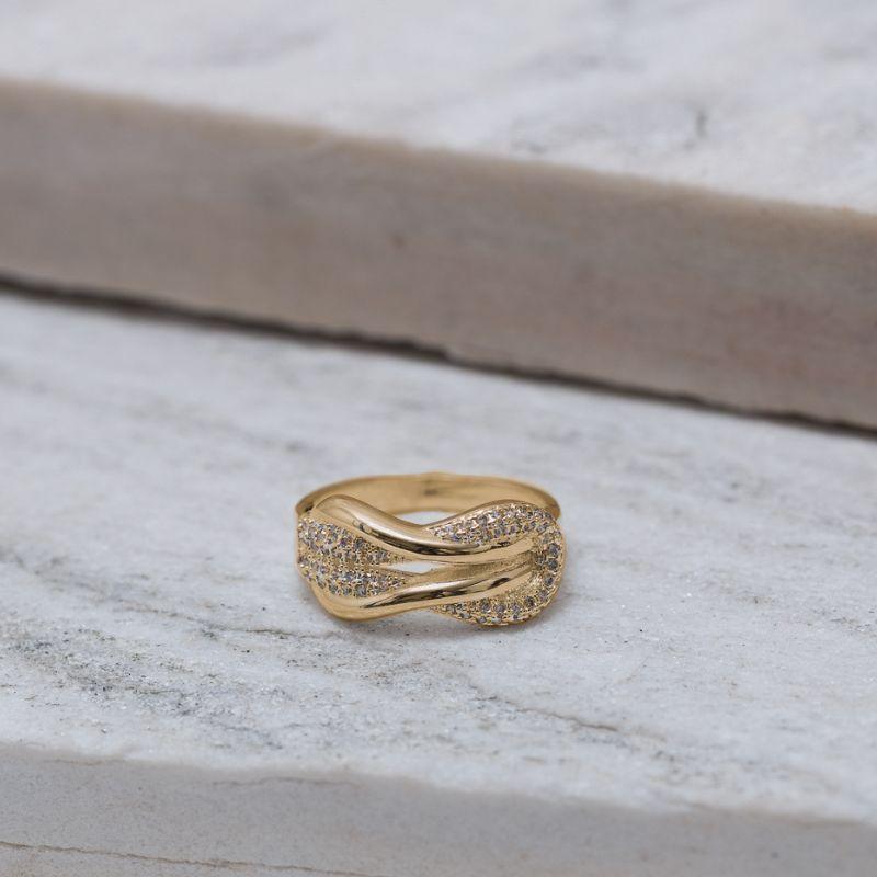 ANEL NÓ LUXO CRAVEJADO COM ZIRCÔNIAS BANHO OURO 18K