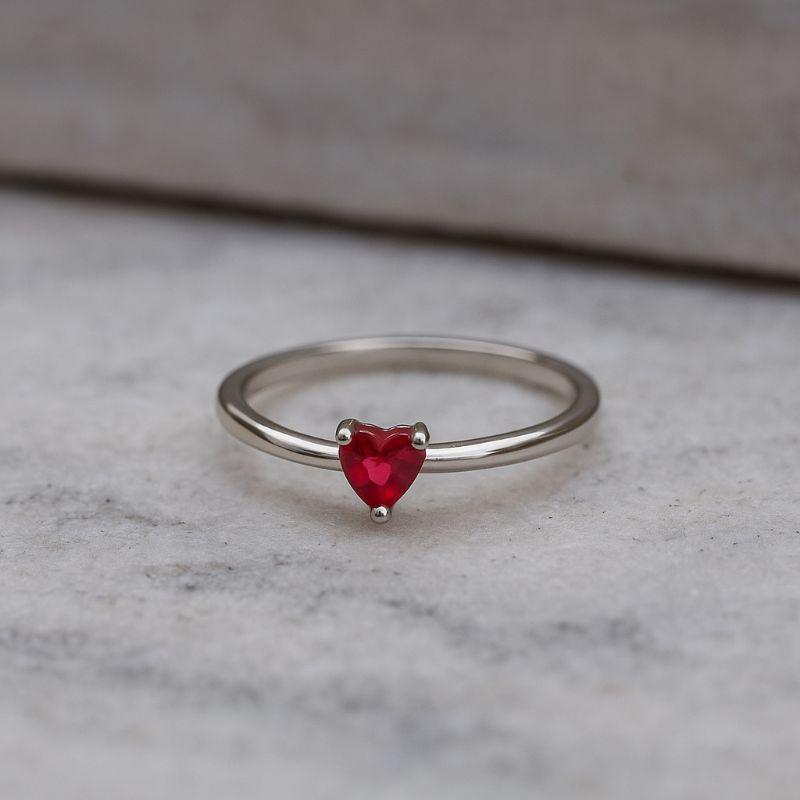 ANEL SOLITÁRIO ZIRCÔNIA CORAÇÃO ROSA BANHO PRATA