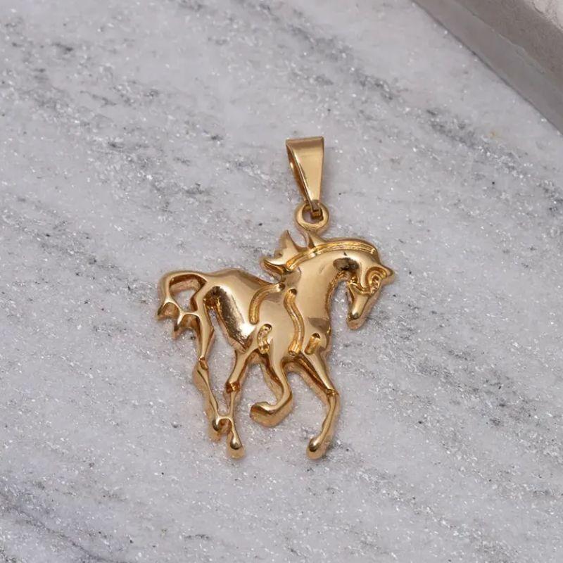 PINGENTE CAVALO BANHO OURO 18K