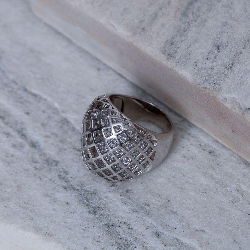 ANEL ARAMADO COM ZIRCÔNIAS INTERNAS BANHO RÓDIO BRANCO