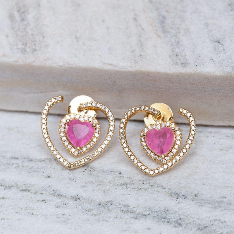 BRINCO CORAÇÃO 2 EM 1 COM PEDRA ROSA IOGURTE BANHO OURO 18K
