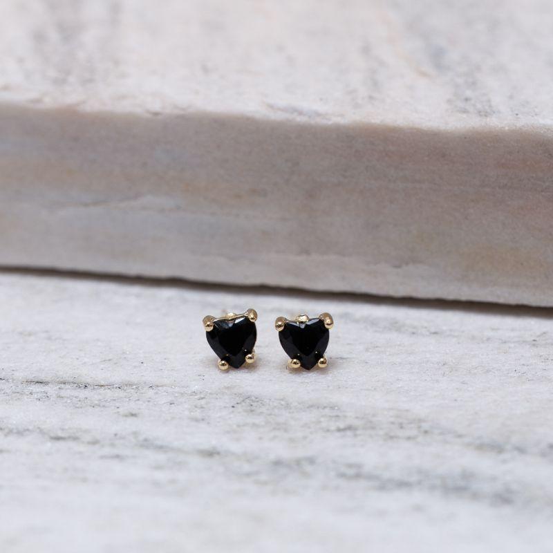 BRINCO CORAÇÃO PP COM PEDRA NEGRA BANHO OURO 18K