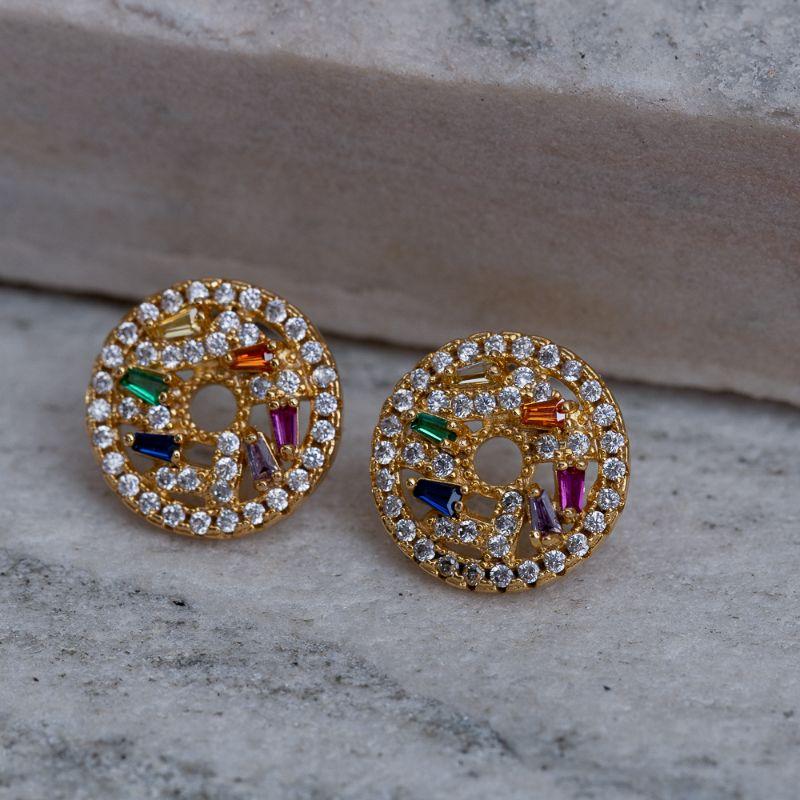 BRINCO DONUT COM ZIRCÔNIAS COLORIDAS BANHO OURO 18K