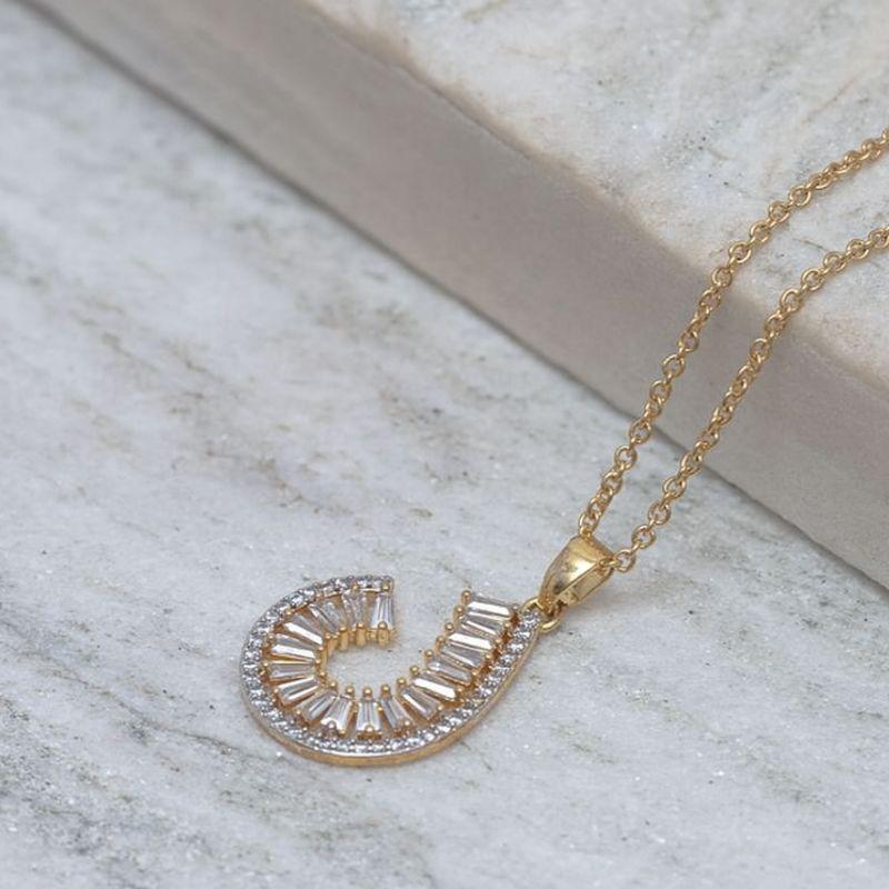 COLAR COM ZIRCÔNIAS NAVETE CRISTAIS BANHO OURO 18K