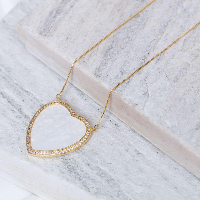 COLAR CORAÇÃO MADRE PÉROLA COM ZIRCÔNIAS BANHO OURO 18K