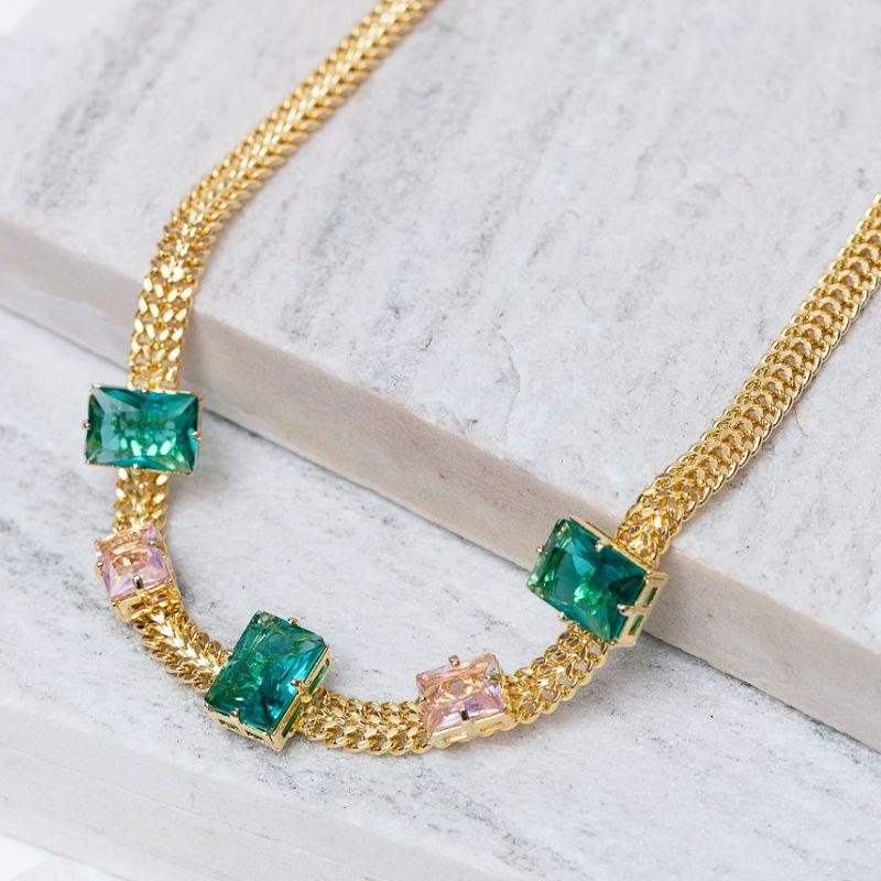 COLAR CORRENTE LACRAIA COM PEDRAS VERDE E ROSA CLARO BANHO OURO 18K