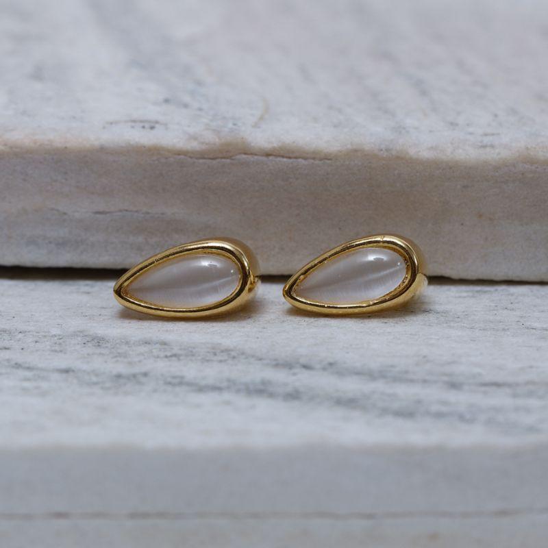 BRINCO GOTINHA MADRE PÉROLA BANHO OURO 18K