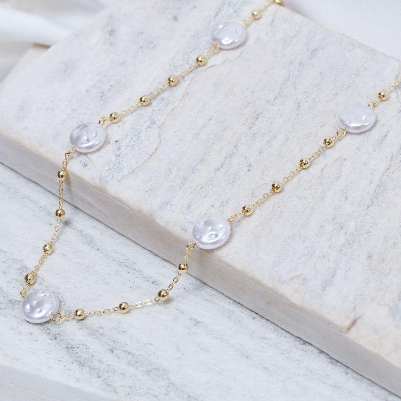 CHOKER PÉROLA COM BOLINHAS DOURADAS BANHO OURO 18K