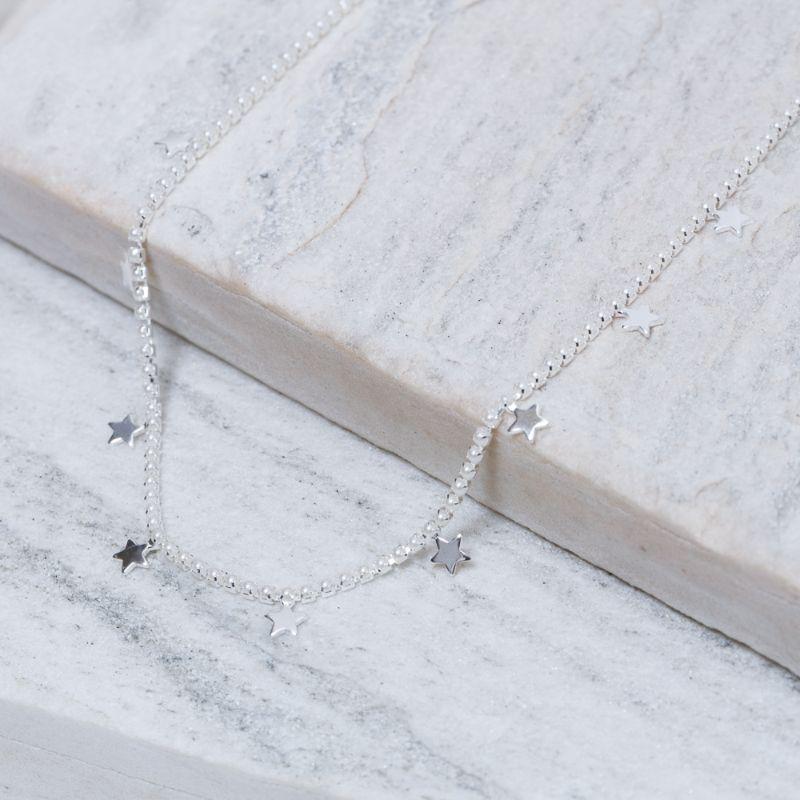 CHOKER PÉROLA RIVIERA COM ESTRELINHAS BANHO PRATA