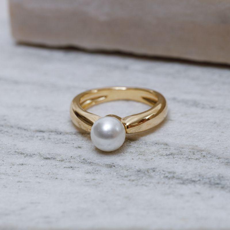 ANEL COM PÉROLA BANHO OURO 18K