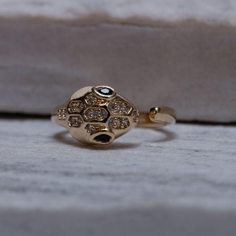 ANEL COBRA CRAVEJADA COM OLHOS NEGROS BANHO OURO 18K