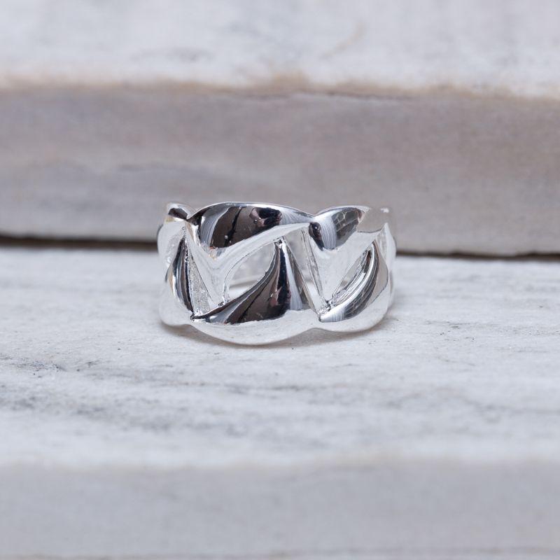 ANEL LISO TRANÇADO BANHO PRATA