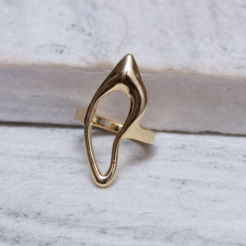 ANEL ORGÂNICO LISO VAZADO BANHO 18K