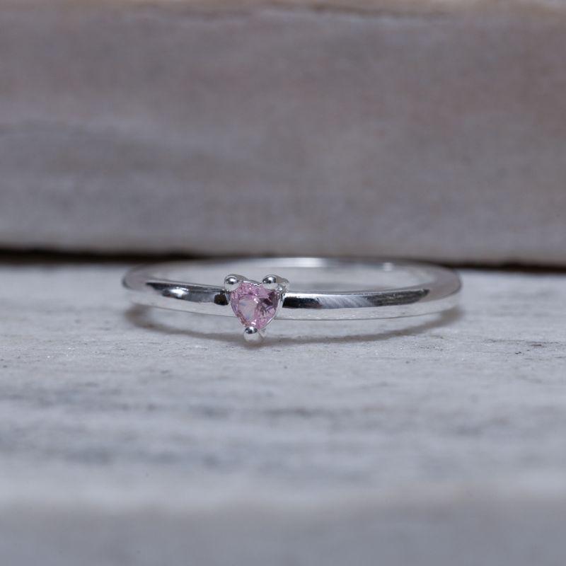 ANEL SOLITÁRIO CORAÇÃO ROSA CLARO BANHO PRATA