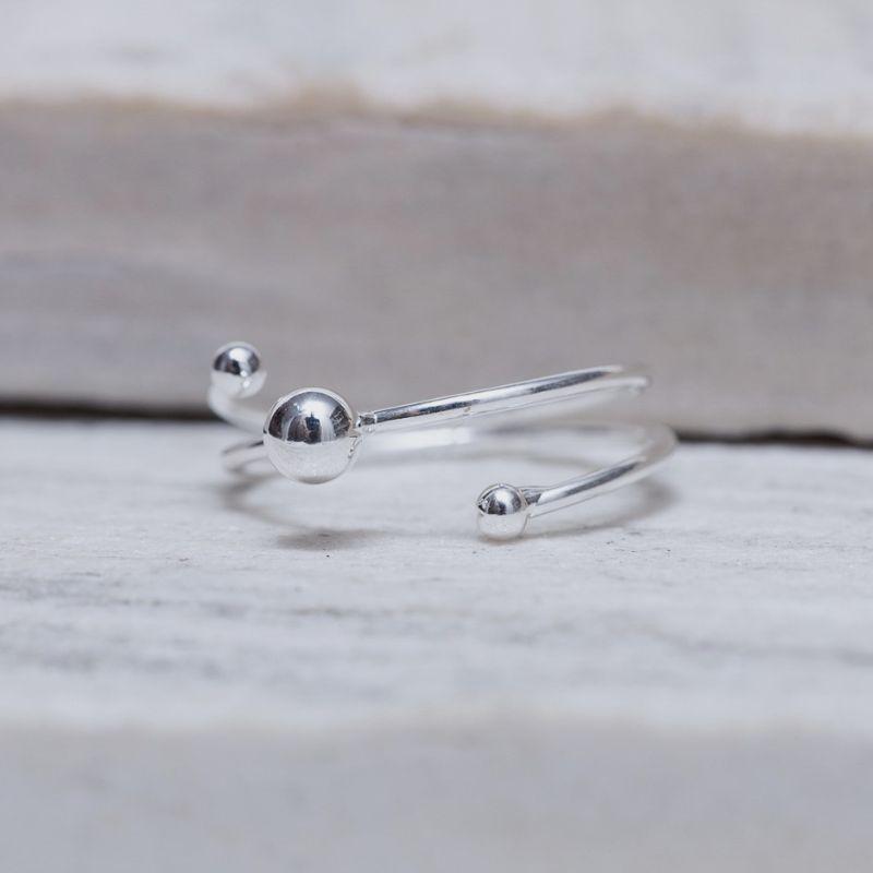 ANEL TRIPLO COM TRÊS ESFERAS BANHO PRATA