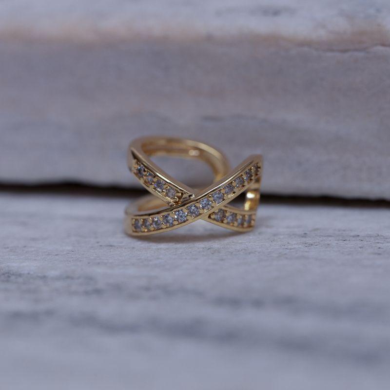 BRINCO FAKE INFINITE CRAVEJADO BANHO OURO 18K