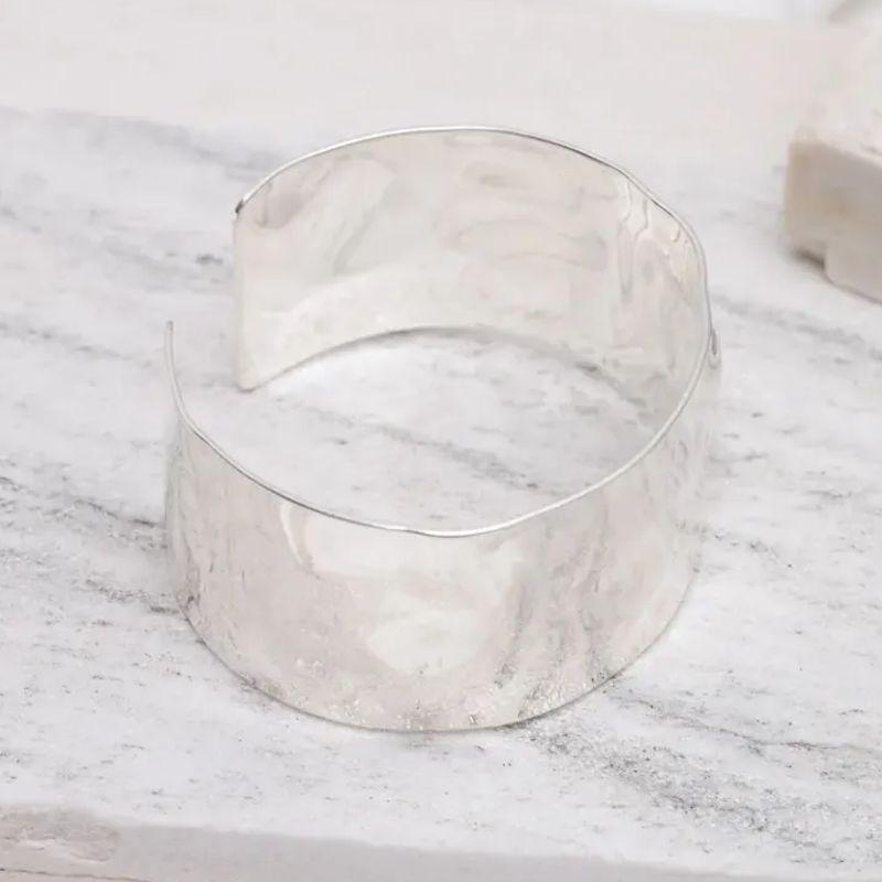 BRACELETE LARGO LISO BANHO PRATA