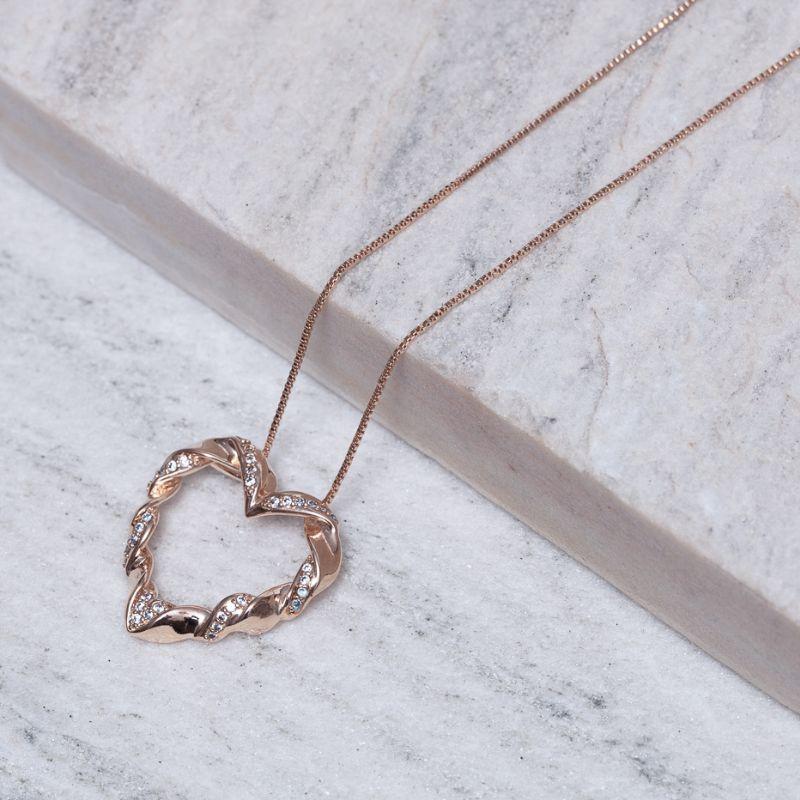 COLAR CORAÇÃO TORCIDO COM ZIRCÔNIAS BANHO ROSÉ