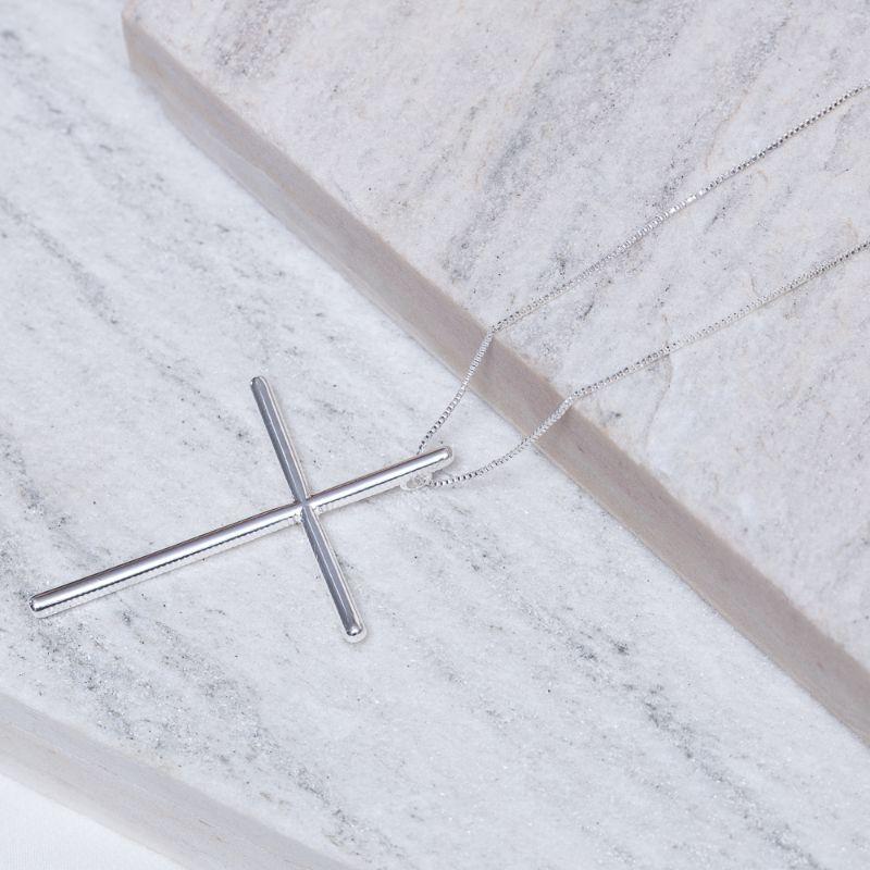 COLAR CRUZ GRANDE LISA BANHO PRATA