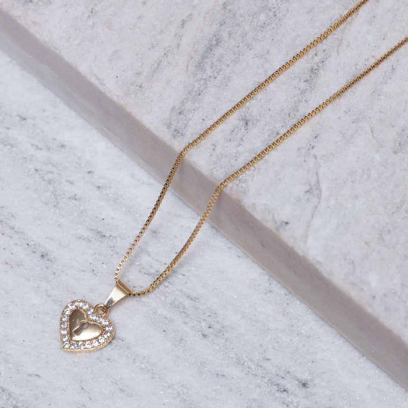 COLAR PINGENTE CADEADO CORAÇÃO COM ZIRCÔNIAS BANHO OURO 18K