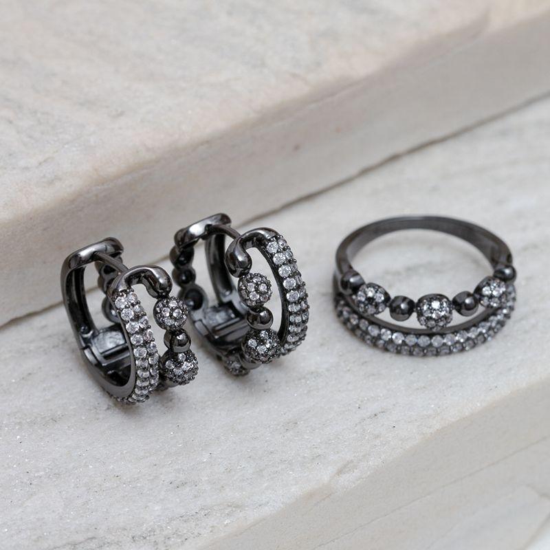 CONJUNTO ANEL E BRINCO CRAVEJADOS COM ZIRCÔNIAS CRISTAIS BANHO RÓDIO NEGRO