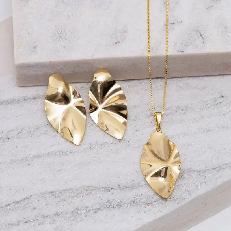 CONJUNTO ORGÂNICO LOSANGO BANHO OURO 18K