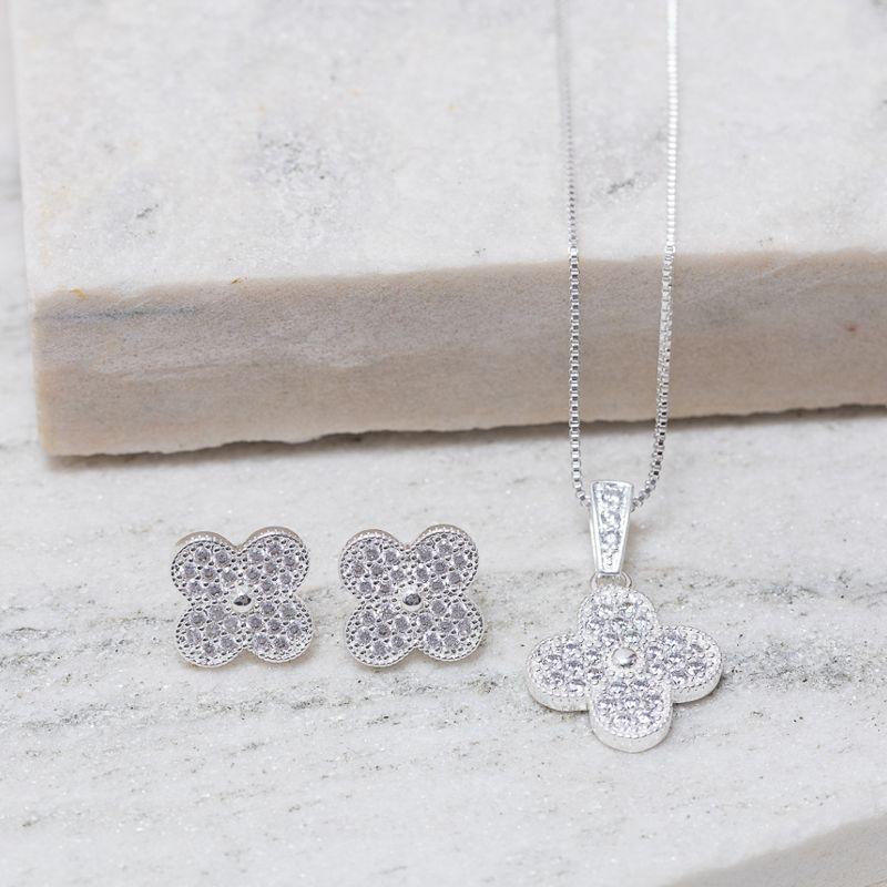 CONJUNTO VIRGÍNIA COM ZIRCÔNIAS CRISTAIS CRAVEJADAS BANHO PRATA