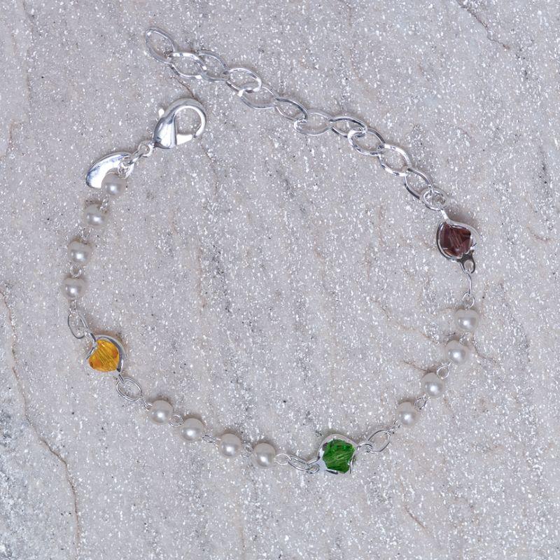 PULSEIRA INFANTIL PÉROLA E CRISTAIS COLORIDOS BANHO PRATA