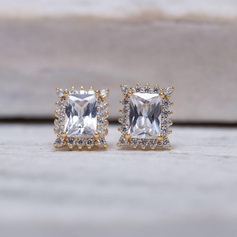 BRINCO RETÂNGULO COM PEDRA CRISTAL BANHO OURO 18K