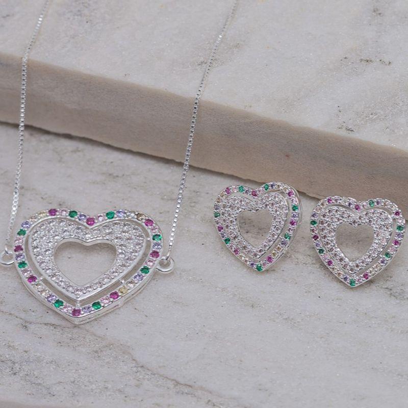 CONJUNTO CORAÇÃO COM ZIRCÔNIAS COLORIDAS BANHO PRATA