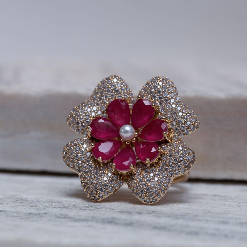 ANEL FESTA FLOR COM PEDRA MARSALA BANHO OURO 18K