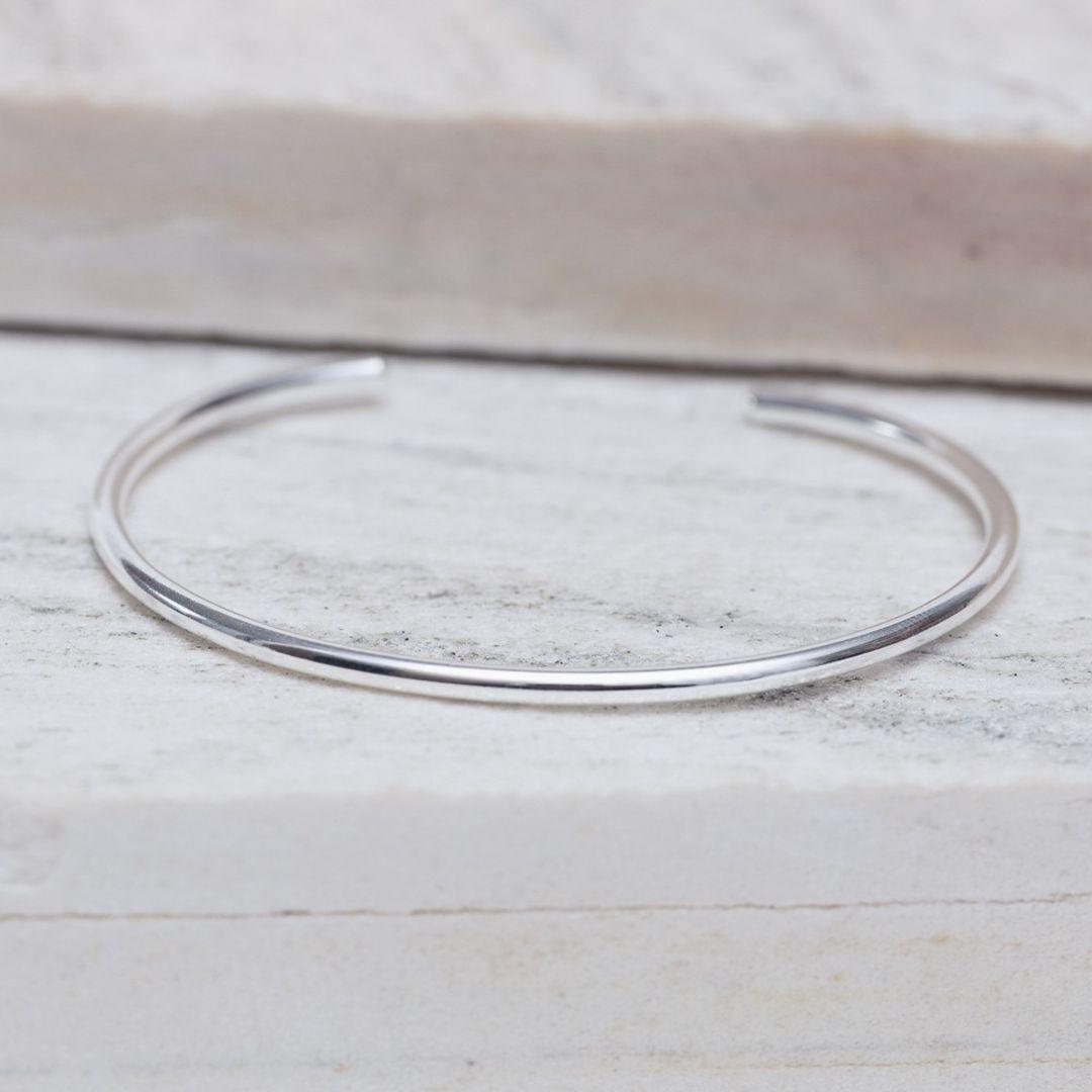BRACELETE FINO LISO BANHO PRATA