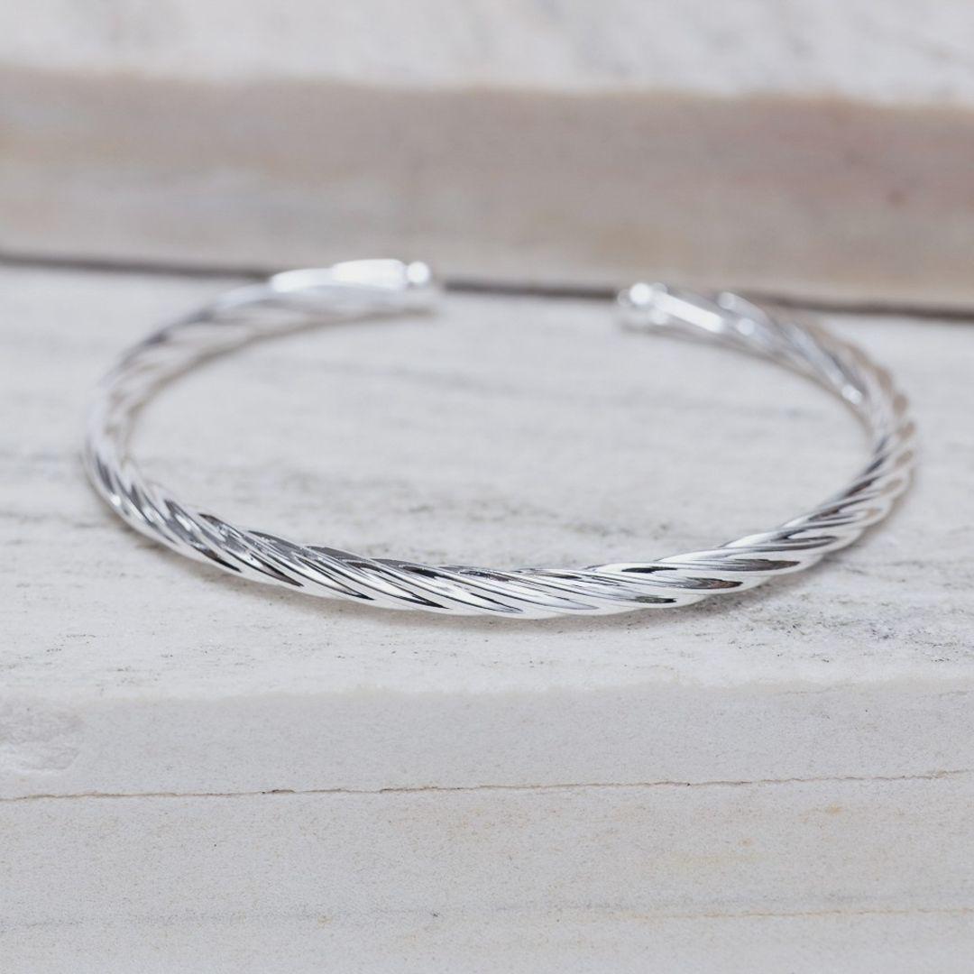 BRACELETE TORCIDO BANHO PRATA