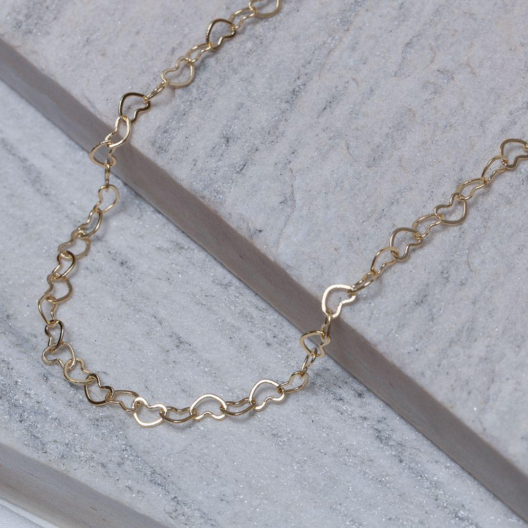 CHOKER ELOS CORAÇÕES BANHO OURO 18K