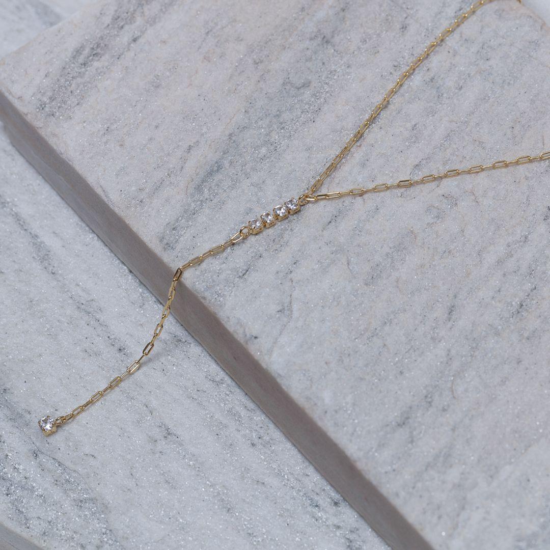 COLAR PÊNDULO COM ZIRCÔNIAS BANHO OURO 18K