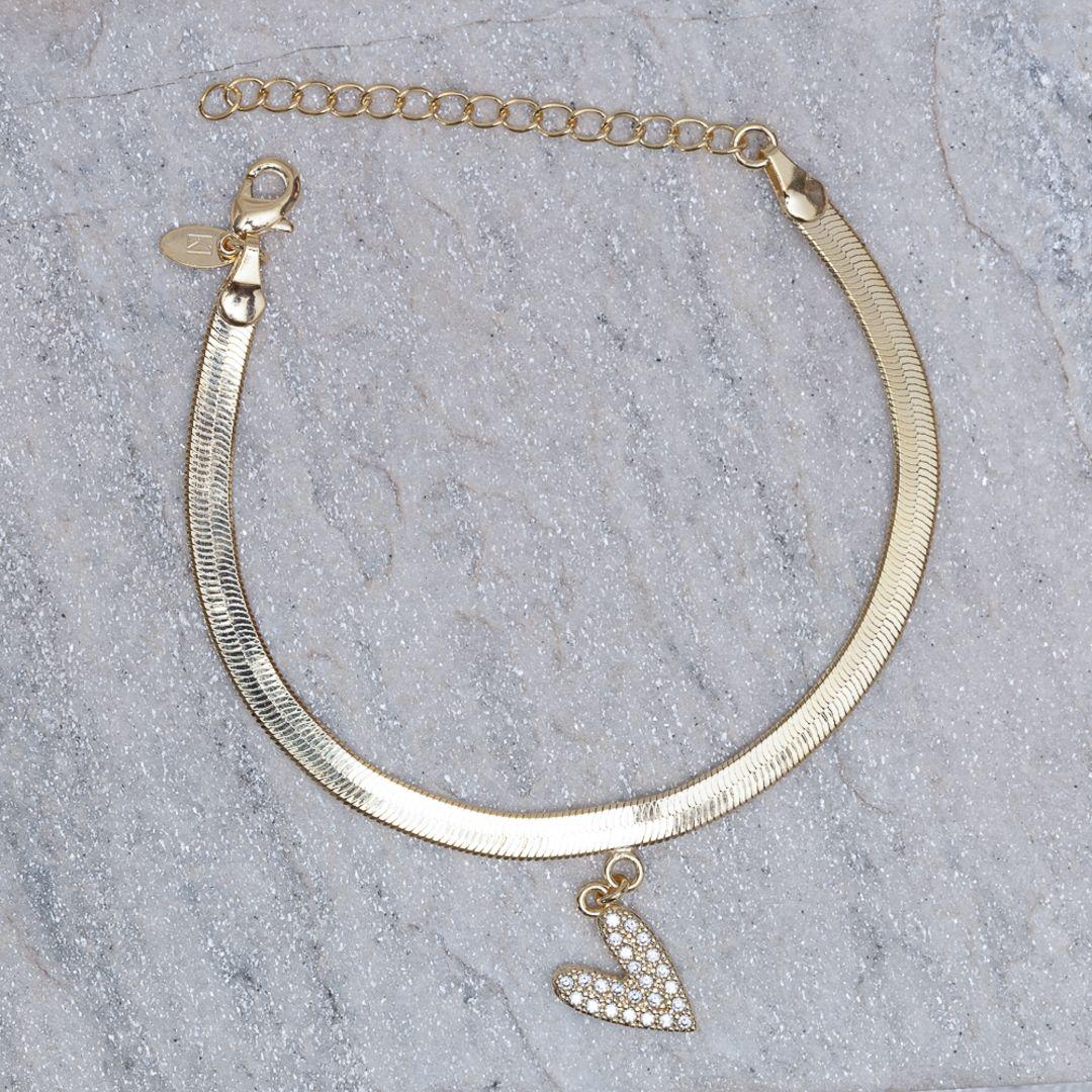 PULSEIRA FITA ESPELHADA COM PINGENTE CORAÇÃO BANHO 18K