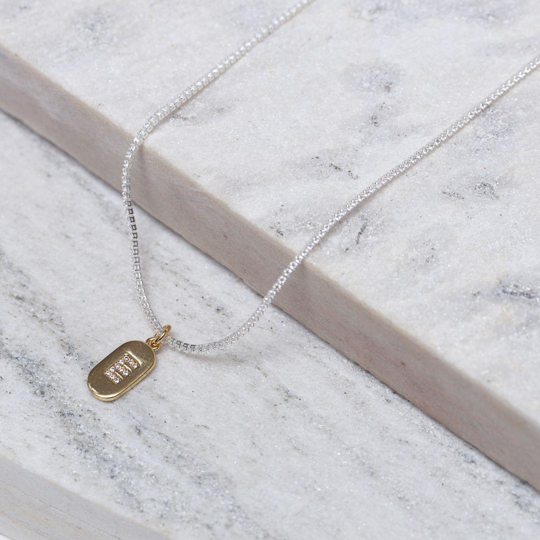 CHOKER RIVIERA PP COM LETRA E CRISTAL BANHO PRATA